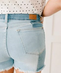 Ave Shops Two-Toned Shorts New Arrivals