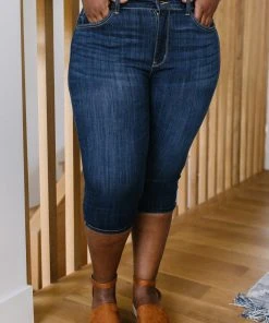 Ave Shops Bottoms & Jeans Classy Crop Capris