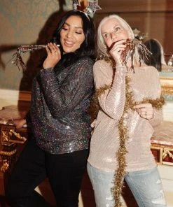 Ave Shops All About The Bling In Black Clothing