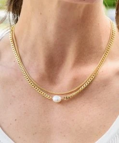 Ave Shops Alexa Pearl Necklace