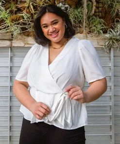 Ave Shops Clothing All Set Top In White