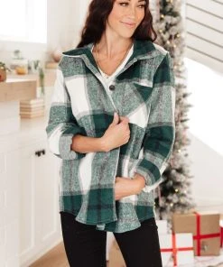 Ave Shops Aspen Shacket In Hunter Green Clothing