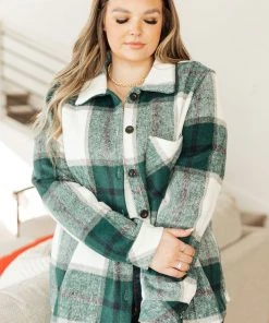 Ave Shops Aspen Shacket In Hunter Green Clothing