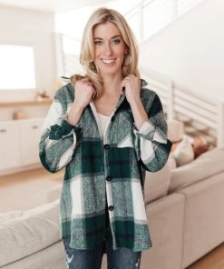 Ave Shops Aspen Shacket In Hunter Green Clothing