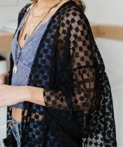 Ave Shops Beachside Babe Kimono In Black - LARGE