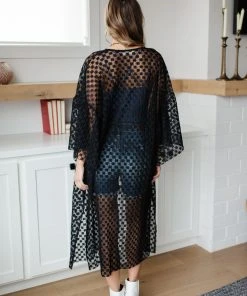 Ave Shops Beachside Babe Kimono In Black - LARGE