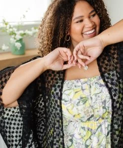 Ave Shops Beachside Babe Kimono In Black - LARGE