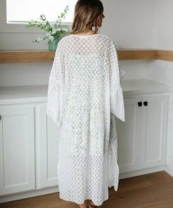 Ave Shops Beachside Babe Kimono In Ivory