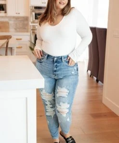 Ave Shops Bleach Splash Destroyed Skinnies