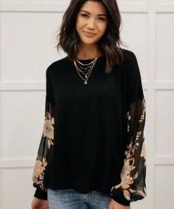 Ave Shops Clothing Bouquet Sleeves Top In Black