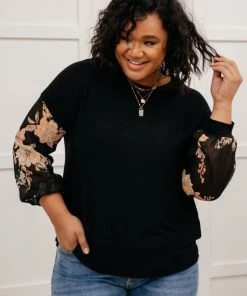 Ave Shops Clothing Bouquet Sleeves Top In Black