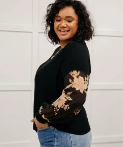 Ave Shops Clothing Bouquet Sleeves Top In Black