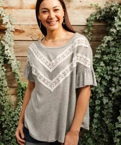 Ave Shops Break Away Top In Gray