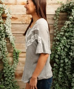 Ave Shops Break Away Top In Gray