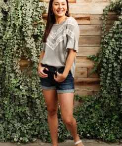 Ave Shops Break Away Top In Gray