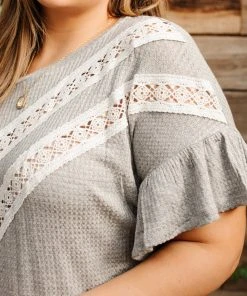 Ave Shops Break Away Top In Gray