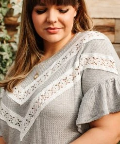 Ave Shops Break Away Top In Gray