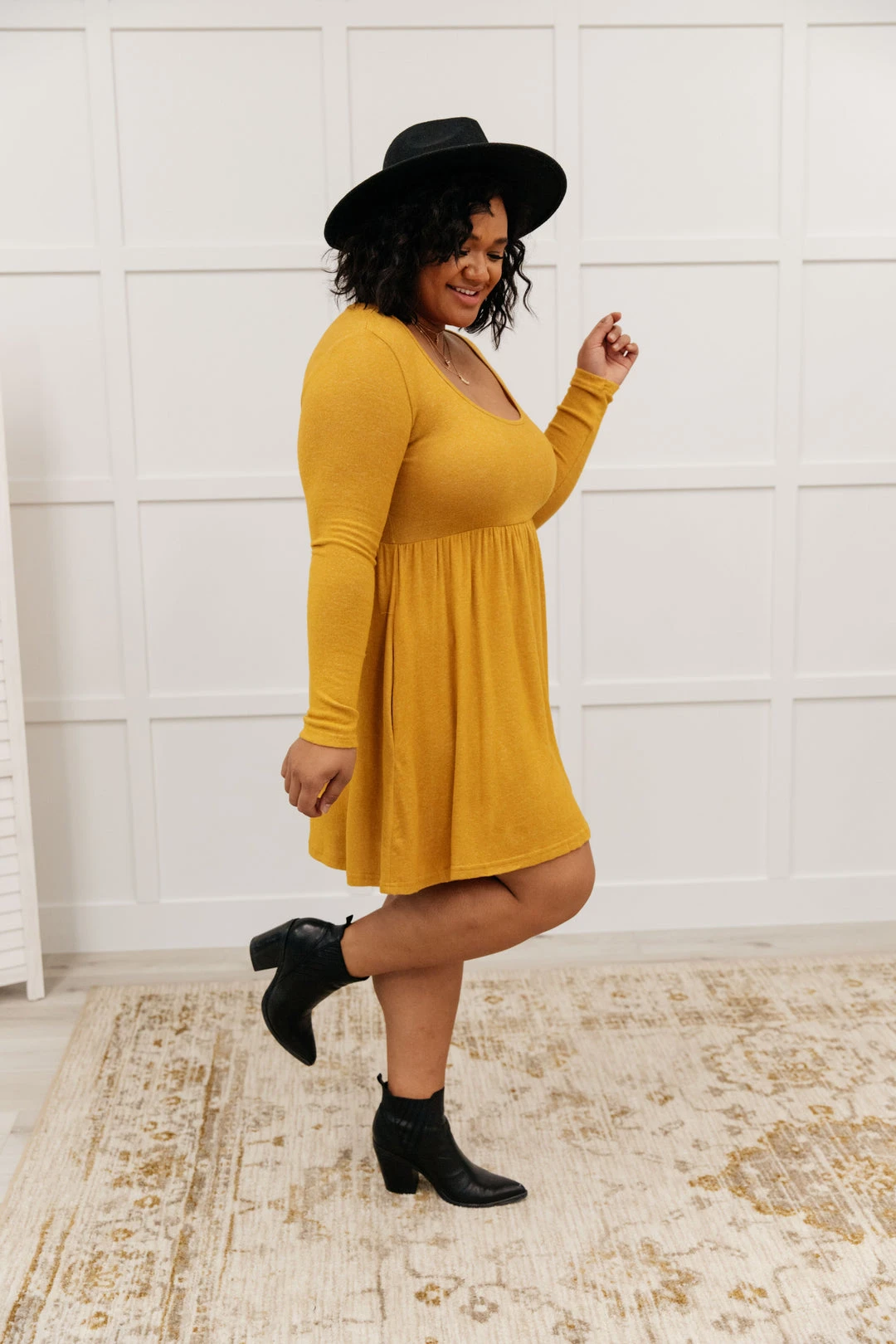 Ave Shops Brightest Star Dress - Stylish Women's Dress for Every Occasion 6 Ave Shops Brightest Star Dress