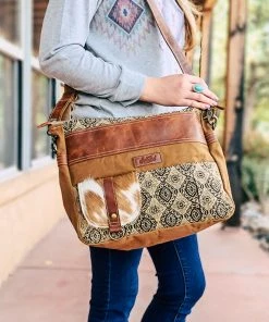 Sixtease Handbags & Wallets Brown Spirit Cowhide Crossbody Handbag