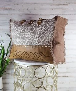 Bbags Handbags & Wallets Brown Trendy Aztec Weekender Bag