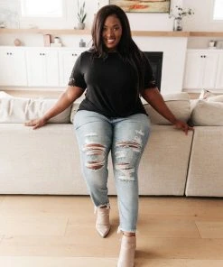 Ave Shops Chloé Lace Twist Top In Black Clothing