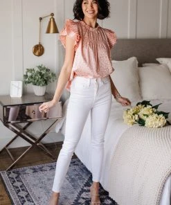 Ave Shops City Escape Top In Peach