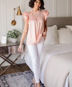 Ave Shops City Escape Top In Peach