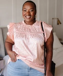 Ave Shops City Escape Top In Peach