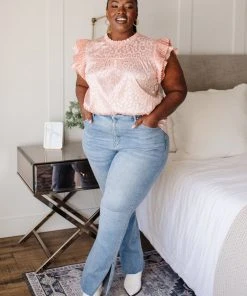 Ave Shops City Escape Top In Peach