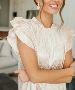 Ave Shops City Escape Top In Pearl - Stylish Short Sleeve Blouse for Women 31 Ave Shops City Escape Top In Pearl Clothing