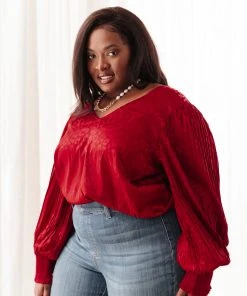 Ave Shops Clothing Cityscape Blouse In Burgundy