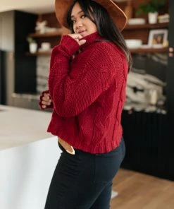 Ave Shops Classic Cable Knit Sweater In Cranberry