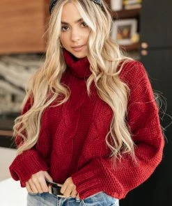 Ave Shops Classic Cable Knit Sweater In Cranberry