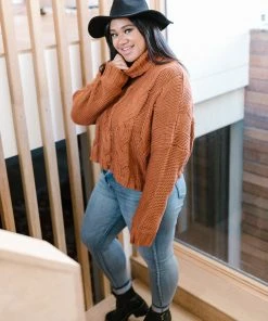 Ave Shops Classic Cable Knit Sweater In Ginger Spice