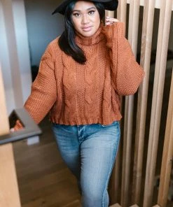 Ave Shops Classic Cable Knit Sweater In Ginger Spice