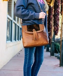 Trenditions Concealed Carry Brown Cowhide Chestnut Crossbody Handbag