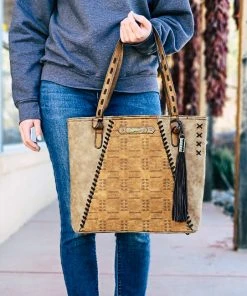 Trenditions Concealed Carry Zoey Aztec Tote Handbag Handbags & Wallets