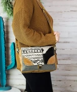 Sixtease Contemporary Cowhide Crossbody Handbag Handbags & Wallets