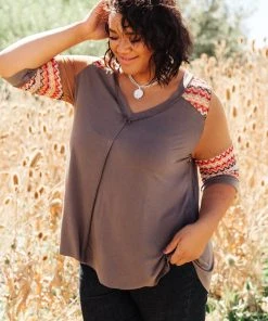 Ave Shops Cyprus Top In Charcoal/Multi