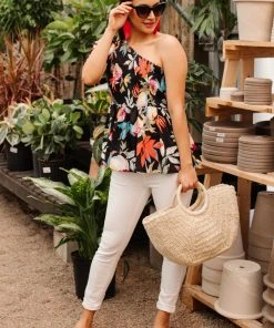 Ave Shops Day Trip Blouse In Black Clothing