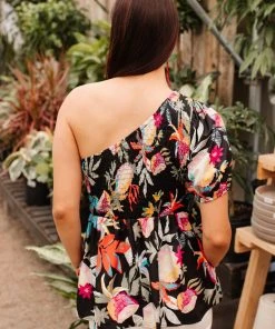 Ave Shops Day Trip Blouse In Black Clothing