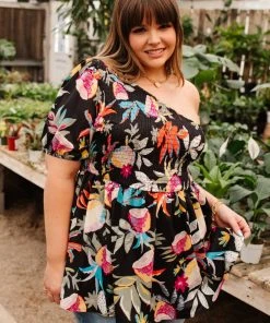 Ave Shops Day Trip Blouse In Black Clothing