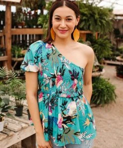 Ave Shops Women's Emerald Day Trip Blouse - Short Sleeve Tops & Blouses 32 Ave Shops Clothing Day Trip Blouse In Emerald