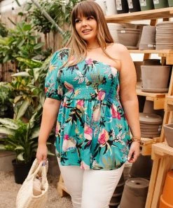 Ave Shops Women's Emerald Day Trip Blouse - Short Sleeve Tops & Blouses 30 Ave Shops Clothing Day Trip Blouse In Emerald