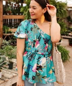 Ave Shops Women's Emerald Day Trip Blouse - Short Sleeve Tops & Blouses 27 Ave Shops Clothing Day Trip Blouse In Emerald