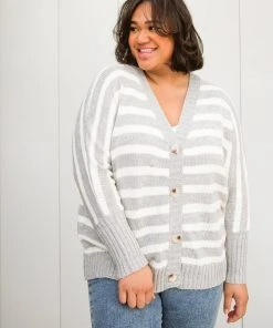 Ave Shops Women's Elle Modern Classic Knit Cardigan - Stylish Outerwear for All Seasons 22 Ave Shops Clothing Elle Modern Classic Knit Cardigan