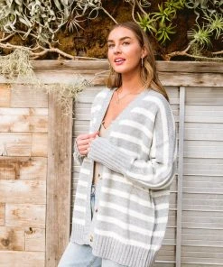 Ave Shops Women's Elle Modern Classic Knit Cardigan - Stylish Outerwear for All Seasons 32 Ave Shops Clothing Elle Modern Classic Knit Cardigan