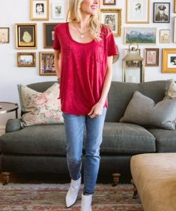 Ave Shops Enjoy The Day Tee In Red