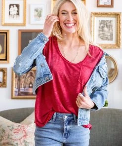 Ave Shops Enjoy The Day Tee In Red