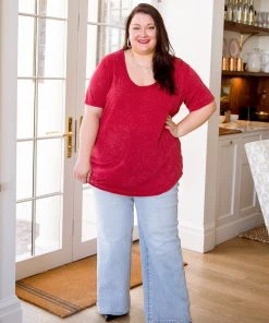 Ave Shops Enjoy The Day Tee In Red